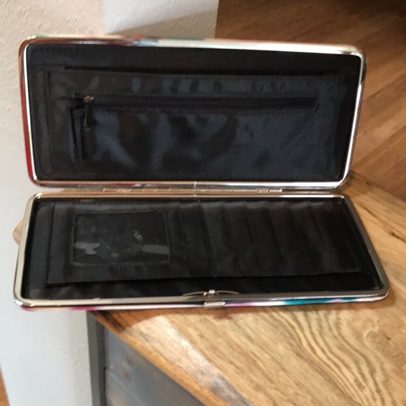 New Colorful Clutch Clutch - Picture 13 of 15